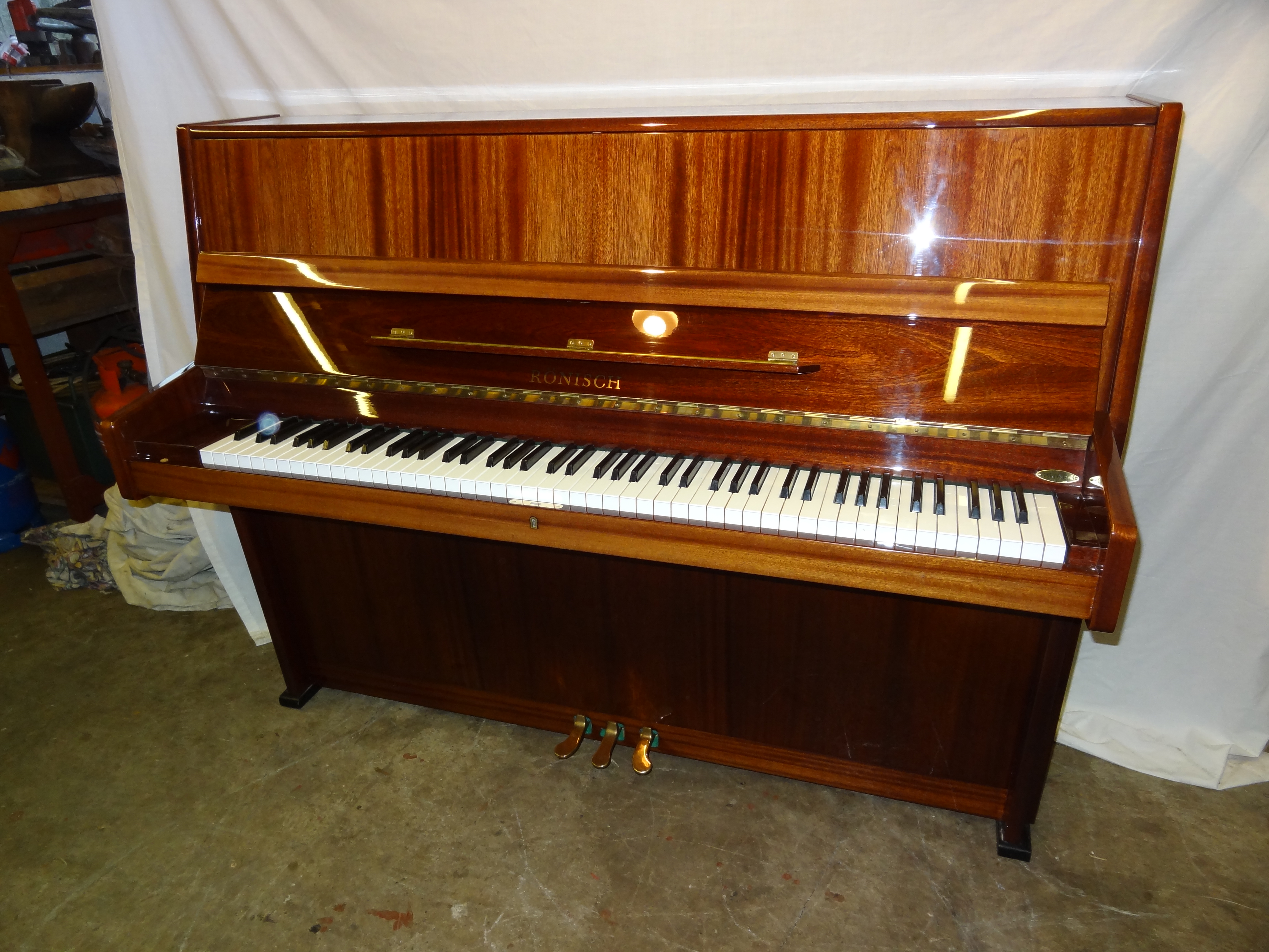 Ronisch Upright Piano in Rosewood Case